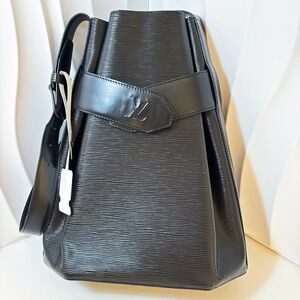 Louis Vuitton Black Epi Leather Shoulder Bag